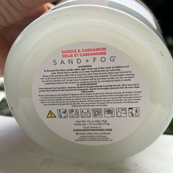 Saddle & Cardamon Scented Candle - Picture 8 of 10